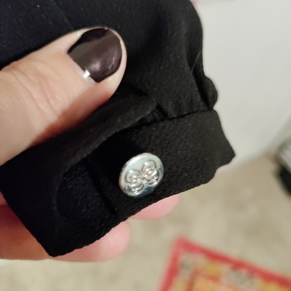 Beautiful CeCe top - Picture 5 of 6